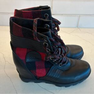 SOREL Lexie Buffalo Red Black Plaid Women’s Size 8.5